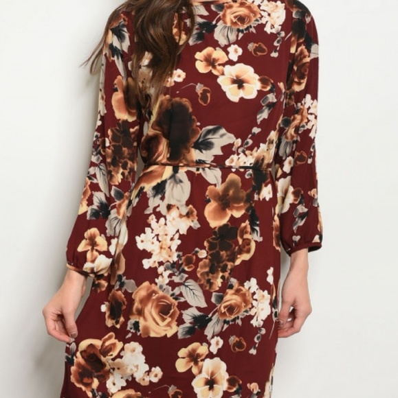 Dresses & Skirts - Floral burgundy long sleeve dress